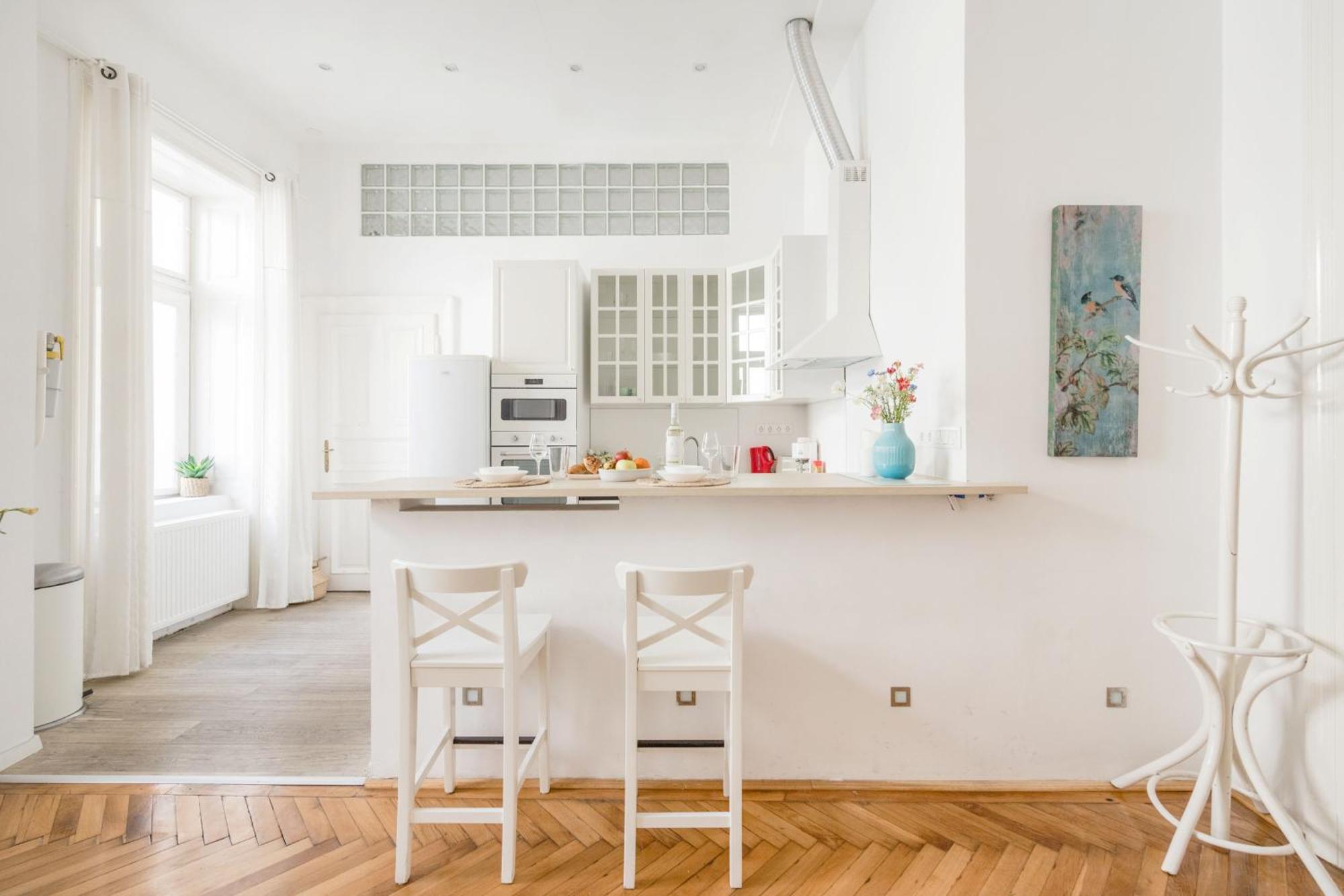 Apartament Wellness Retreat With Sauna & Jacuzzi - 1 Min To Opera
