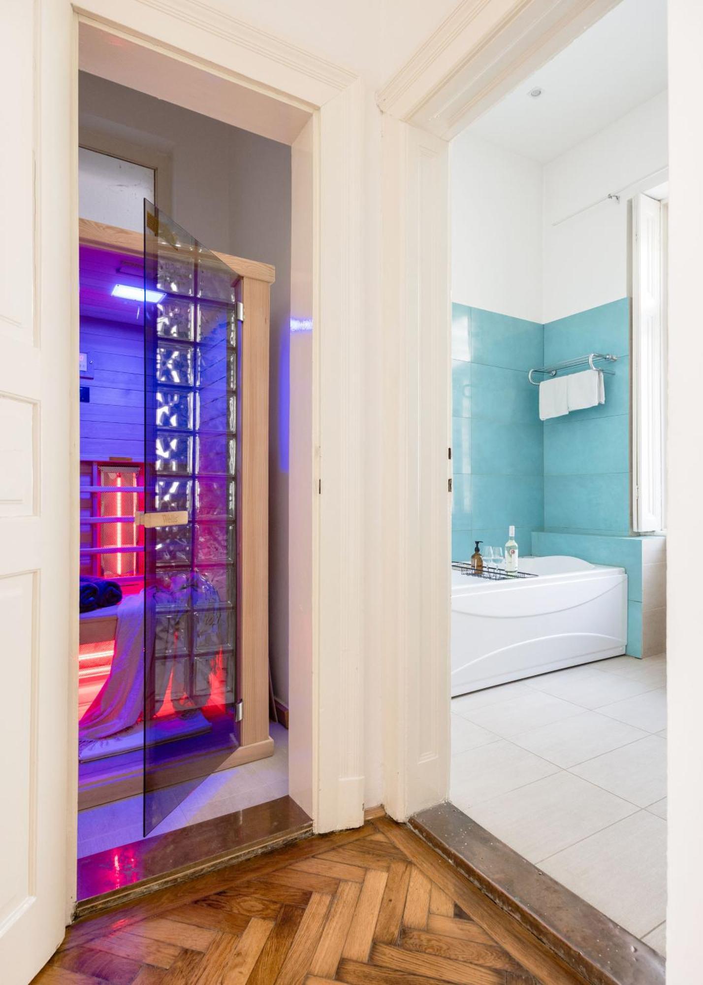 Wellness Retreat With Sauna & Jacuzzi - 1 Min To Opera Apartament Budapesta